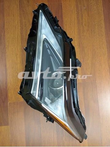 811500E270 Toyota Фара дальнього світла в зборі
