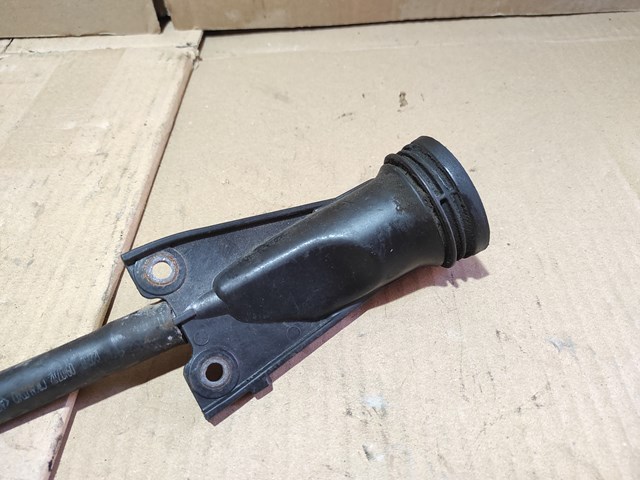 Горловина маслозаливна Renault (RVI) 8200722806 ціна, від 4.23 USD