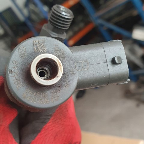 Паливні форсунки 0445110288 Bosch