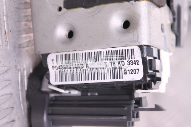  Chrysler P04589914AD