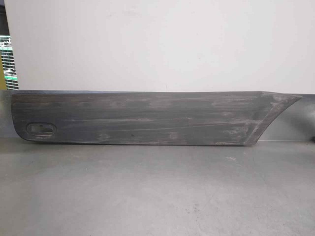 Купити A9066903500 Mercedes Накладка заднього правого крила