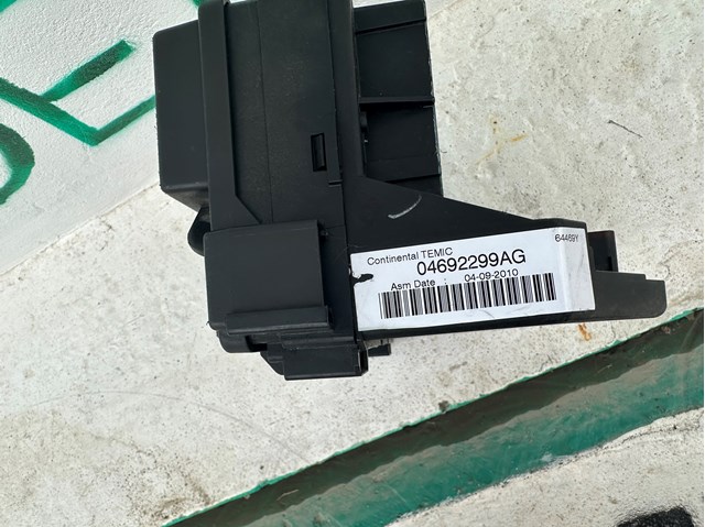  Chrysler 04692299AG ціна, від 243.87 USD