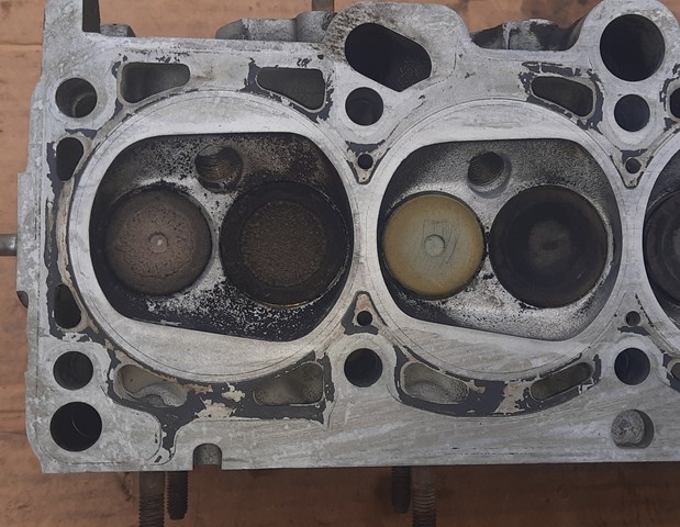 Головка двигуна VAG 06B103373A ціна, від 126.67 USD