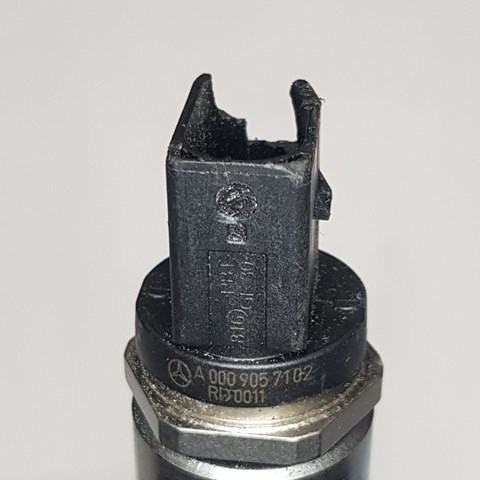 Розподільник палива A6560700095 Mercedes