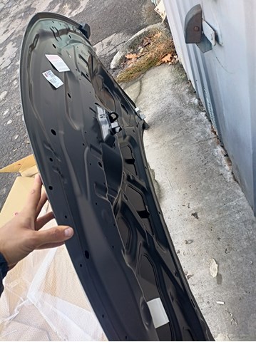 Капот Polcar 27X103 ціна, від 151.50 USD