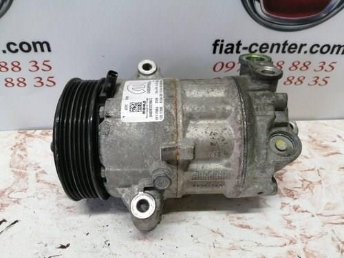 Компресор кондиціонера 52017358 Fiat/Alfa/Lancia