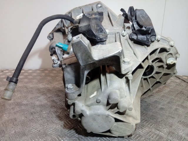 Купити TL4A027 Renault (RVI) Ручна коробка передач