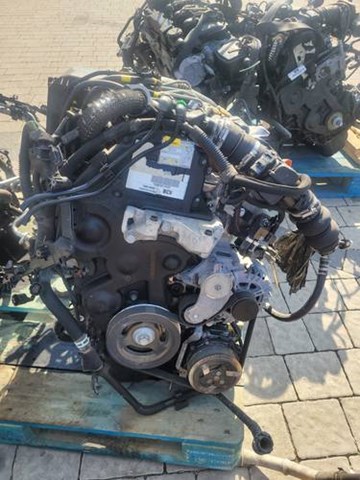 Купити DV6TED4 Peugeot/Citroen Двигун