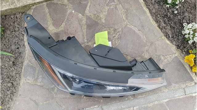 Фара права FP3263R4T TYC