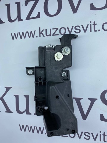 PCR30064AL Signeda Кронштейн радіатора лівий