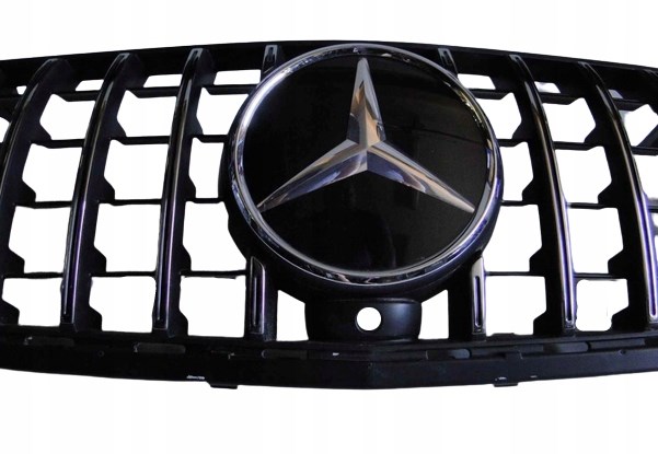 Решітка радіатора A2538885500 Mercedes