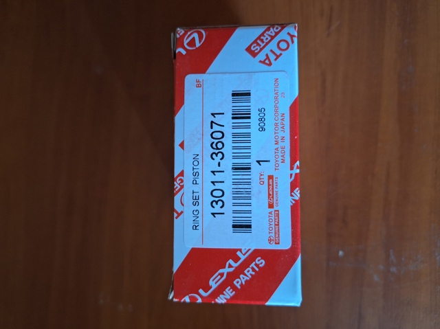Комплект поршневих кілець на двигун, 1-й ремонт (+0,25) Toyota 1301136070