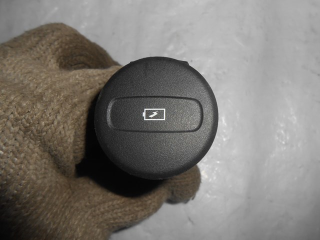  Volvo 32371568 ціна, від 14.88 USD