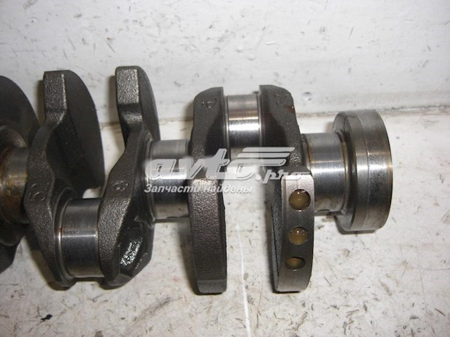 Колінвал двигуна на Suzuki Jimny  FJ