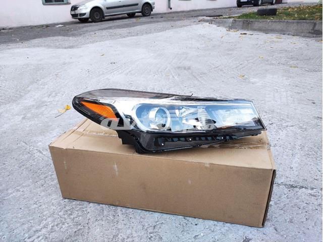 92102B0700 Hyundai/Kia Фара правая