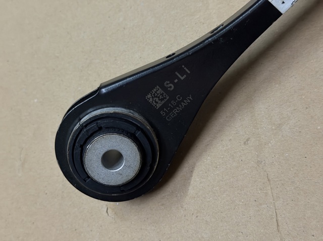 33326862215 BMW 