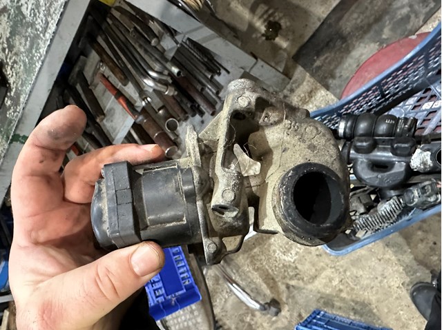 Клапан EGR рециркуляції газів Ford 1618NR