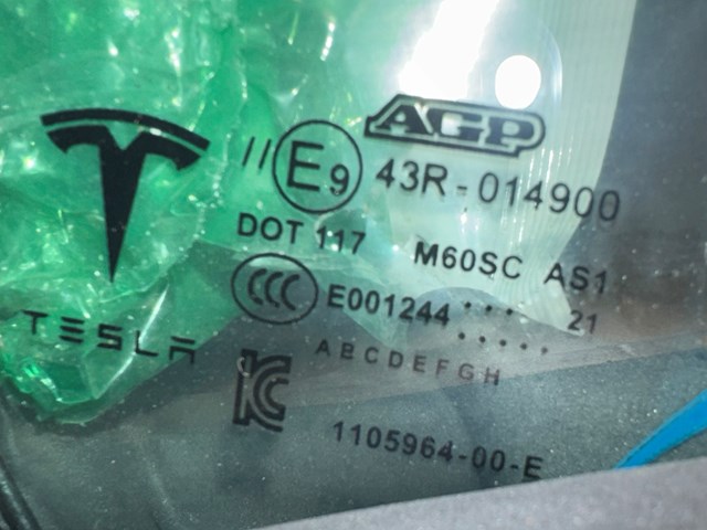 110596400E Tesla 