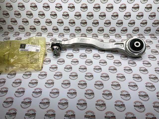 Купити A2233306004 Mercedes Важіль передньої підвіски нижній, правий