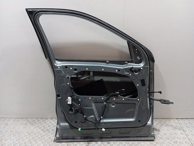 LR061283 Land Rover Дверь передня ліва
