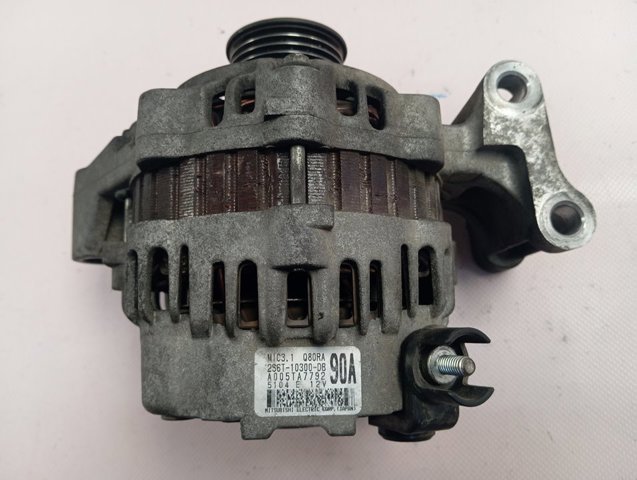 2S6T10300DB Mazda Авто генератор