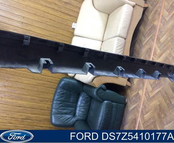 PFD76058EL Signeda Накладка зовнішня (молдинг) порога, лівий