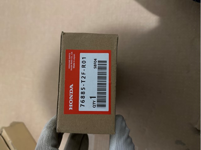 76885T2FR01 Honda 