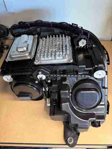  Mercedes A2139066710 ціна, від 1266.93 USD