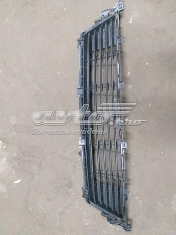 Решітка переднього бампера, центральна Toyota 5311233150 ціна, від 24.35 USD