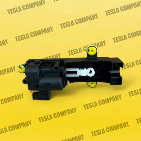  Tesla 111533300B ціна, від 63.35 USD