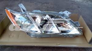 Фара права 8113033611 Toyota
