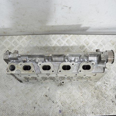 Купити 8200408642 Renault (RVI) Головка блоку