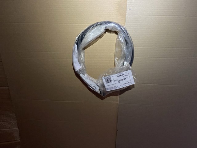 Молдинг лобового скла, верхній Hyundai/Kia 861304H000 ціна, від 17.31 USD