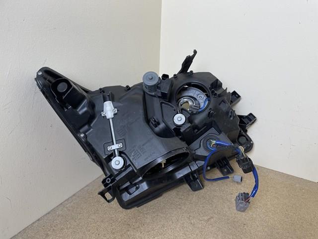 8118560G21 Toyota 