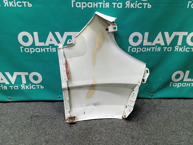 577001J Polcar Переднє ліве крило