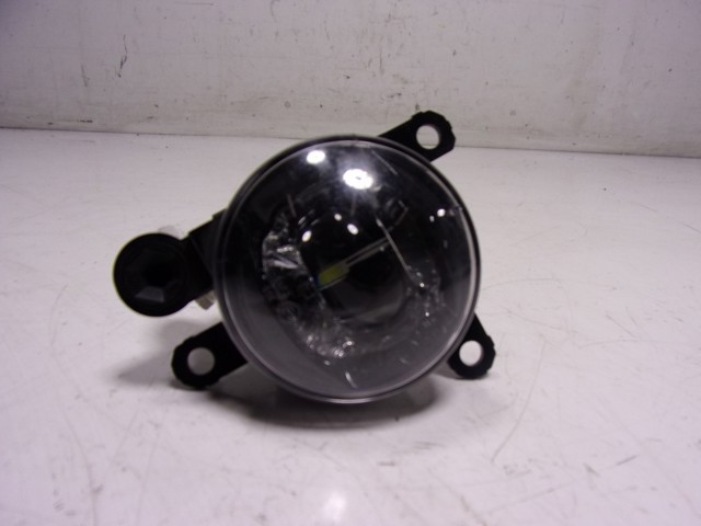 Туманка права Peugeot/Citroen 9831303680