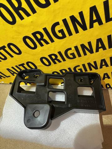Купити KSD450162 Mazda Кронштейн решітки радіатора