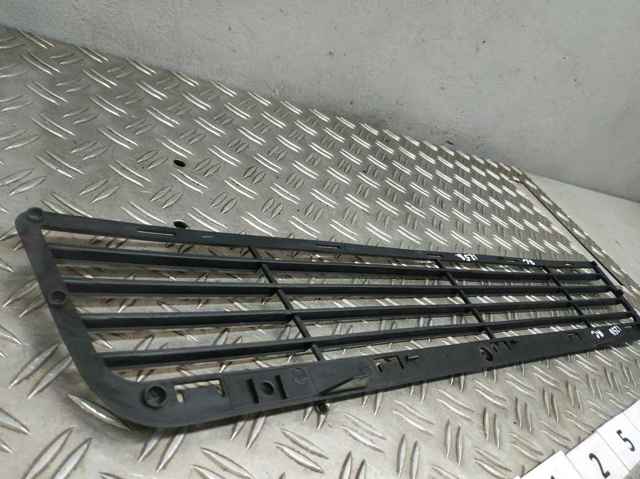 05178282AA Chrysler Решітка переднього бампера