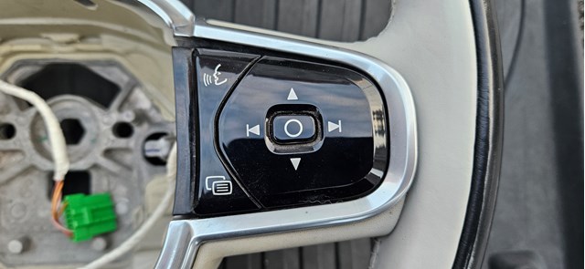 Купити 32288780 Volvo Кермо