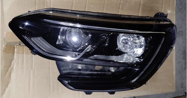 Фара ліва 260602792R Renault (RVI)