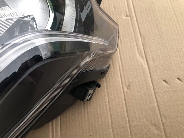 Купити 92102H0700 Hyundai/Kia Права блок фара