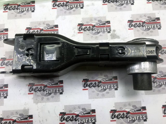 LR124617 Land Rover Балансир задній нижній, правий