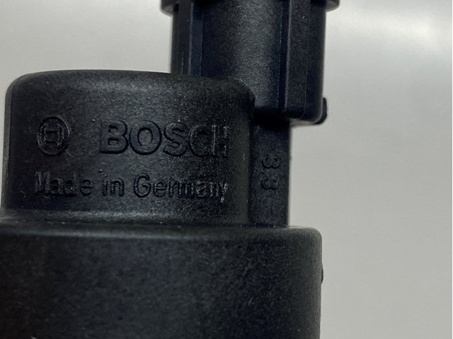 Клапан регулювання тиску палива Bosch 0928400737 ціна, від 113.95 USD