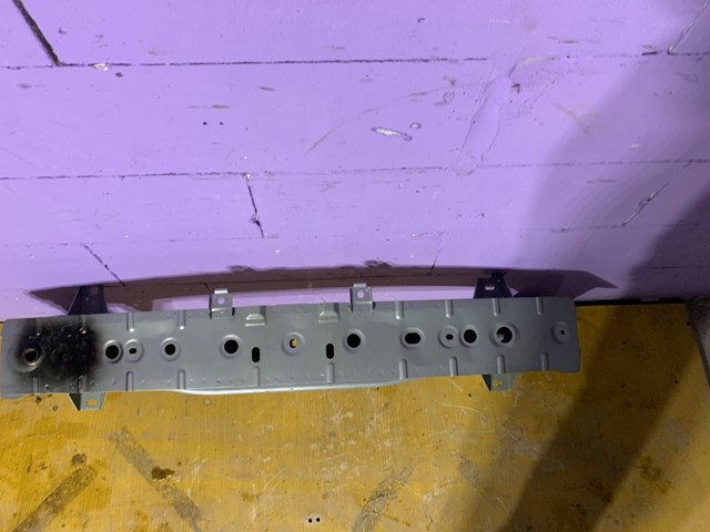 Шина бампера переднього Mazda G48F50070 ціна, від 80.61 USD
