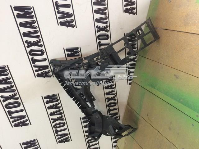 Купити 31663176 Volvo Кронштейн бампера заднього, правий