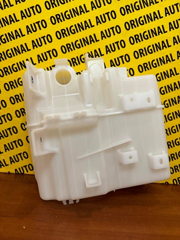 Бачок омивача скла Mazda TK7867481