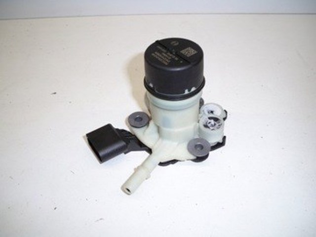 F01C250148 VAG Насос AD BLUE
