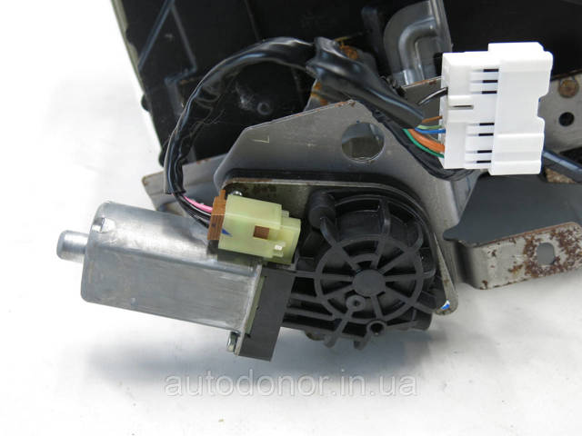  Nissan/Infiniti 685605MP2A ціна, від 114.03 USD