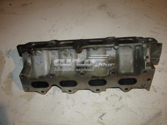 Колектор впускний нижній 8200701427 Renault (RVI)