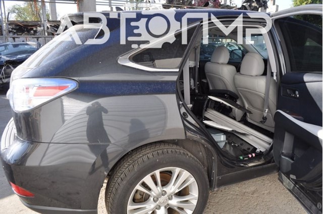 Купити 616110E061 Toyota Крило заднє праве